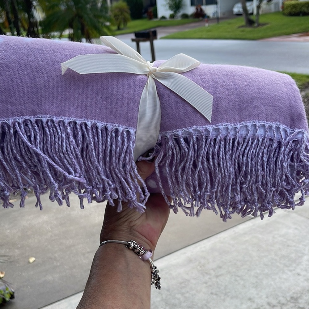 HOME REFLECTIONS Dot Throw with Fringe reversible In Lilac - Picture 3 of 13